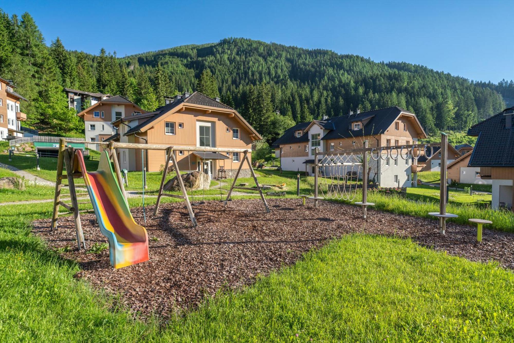 Landal Bad Kleinkirchheim Hotel Exterior foto